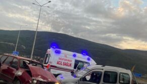 Durağan – Boyabat Yolunda Feci Trafik Kazası, 3 Yaralı