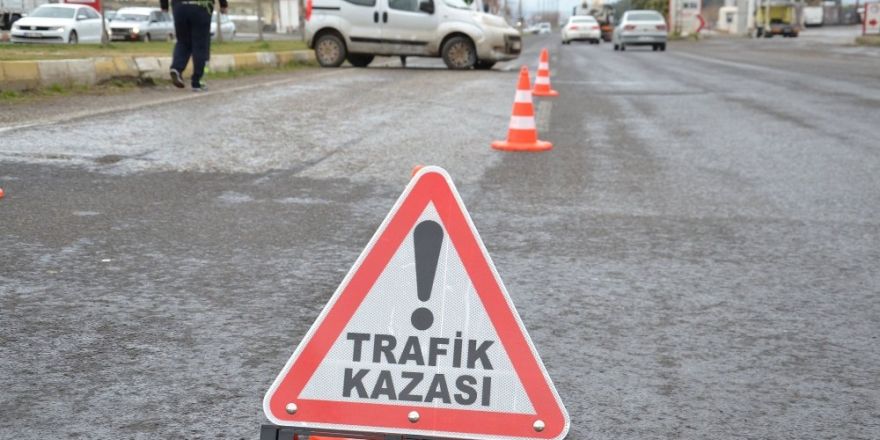 Boyabat-Sinop Yolunda Feci Trafik Kazası. 3 Çocuk , 7 Yaralı