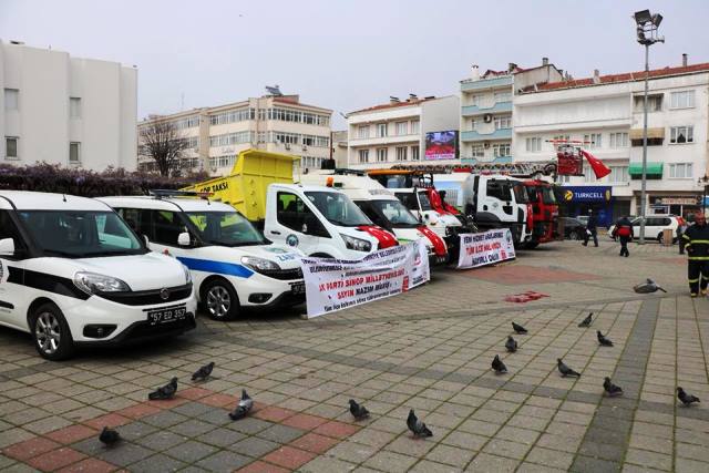 Ayancık Belediyesine 7 Araç Teslim Edildi