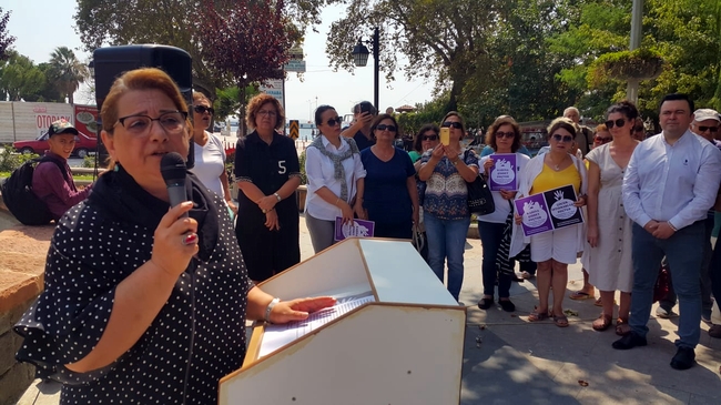 Sinop’ta CHP’Lİ Kadınlar Emine Bulut Cinayeti Protesto Etti…