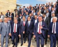 CHP’li Başkanlar Tam Kadro Anıtkabir’deydi