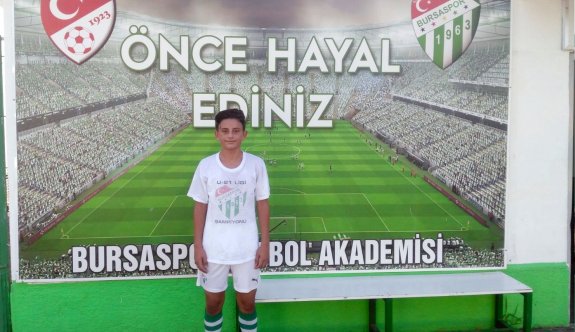 Gerze Gücü Spor’un başarılı futbolcularından Kürşat Doğan, Bursa Spor yolunda.