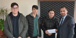 Harçlıklarını Kardeşlerine Gönderdiler