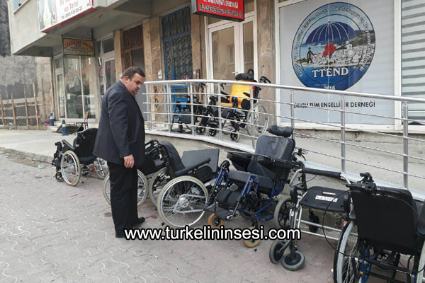 TurkeliпїЅne 30 adet tekerlekli sandalye getirildi Boyabat So pic